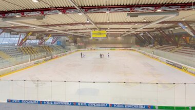 Eishockey Verein in Zell am See-Kaprun | © Freges