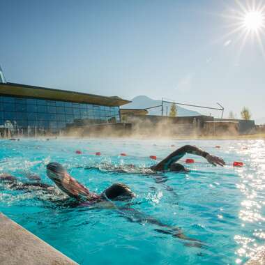 Schwimmtraining im Sportbecken im TAUERN SPA Zell am See-Kaprun | © TAUERN SPA Zell am See-Kaprun