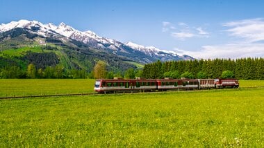 Local train in Pinzgau | © Zell am See-Kaprun Tourismus, artisual