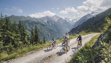 Mountainbike Tour in Österreich  | © Kitzsteinhorn, Mia Maria Knoll