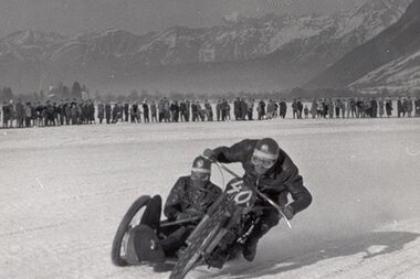 Historical ice race with motorbikes in Zell am See | © ÖAMTC