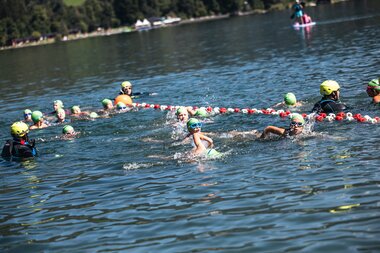 First swim, then run at the IRONKIDS competition in SalzburgerLand | © Johannes Radlwimmer