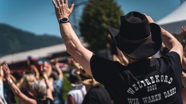 Great atmosphere at the line dance world record attempt | © Zell am See-Kaprun Tourismus