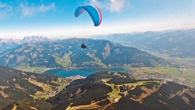 Seeing the region from above | © paragliding-zellamsee.com