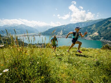  Trail running with a view of glaciers, mountains and lakes | © Jakob Edholm