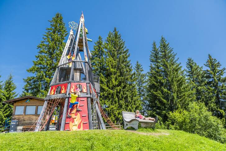 Familienwanderweg mit Spielplatz in Zell am See-Kaprun | © Max Steinbauer