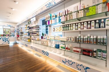 Products as far as the eye can see in the Seeapotheke in Zell am See-Kaprun | © Johannes Radlwimmer