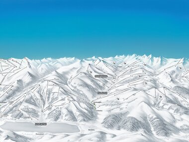 Winter sports map of a ski region with ski slopes, lifts, and snow-covered peaks under a clear blue sky. | © Ski ALPIN CARD